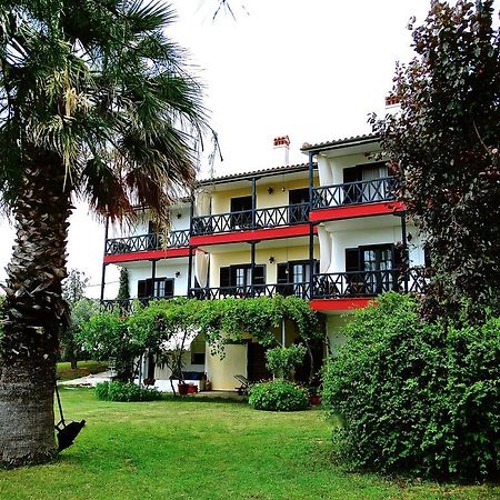 Apartments Karpetis A Green Paradise Psakoúdia Eksteriør bilde