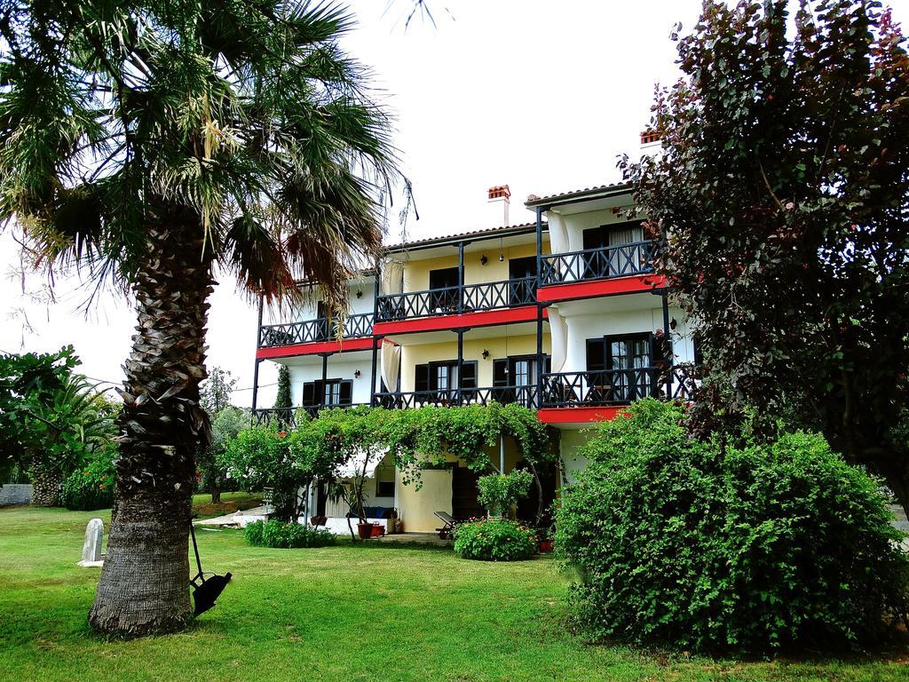 Apartments Karpetis A Green Paradise Psakoúdia Eksteriør bilde