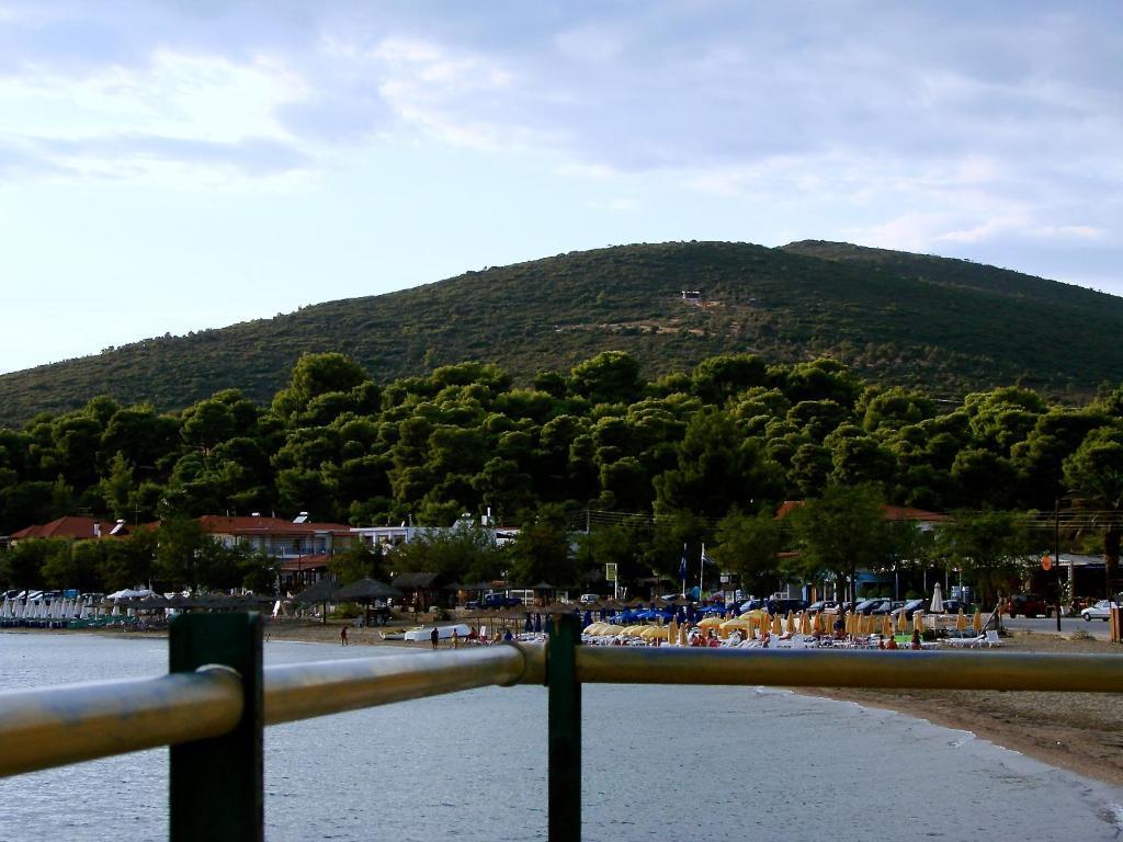 Apartments Karpetis A Green Paradise Psakoúdia Eksteriør bilde
