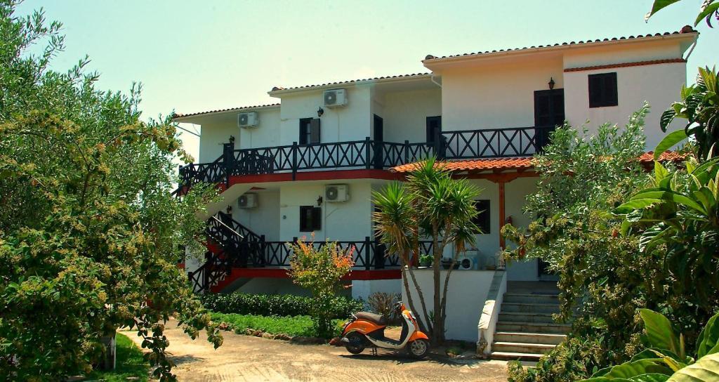 Apartments Karpetis A Green Paradise Psakoúdia Eksteriør bilde