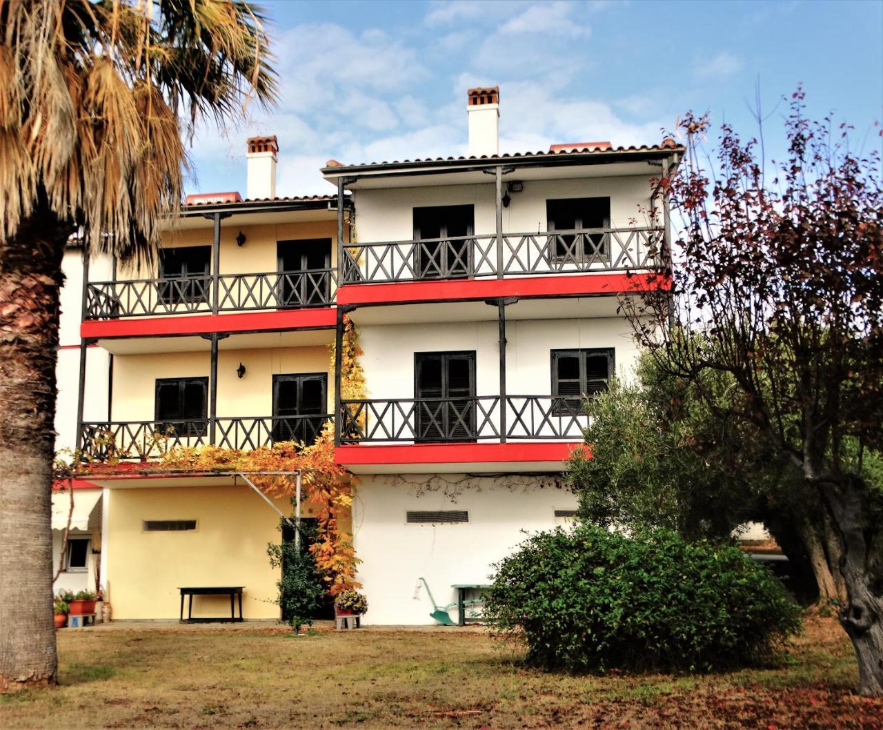 Apartments Karpetis A Green Paradise Psakoúdia Eksteriør bilde